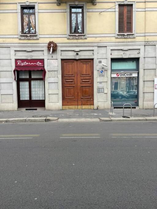 Umbria 60 Apartment Milan Bagian luar foto