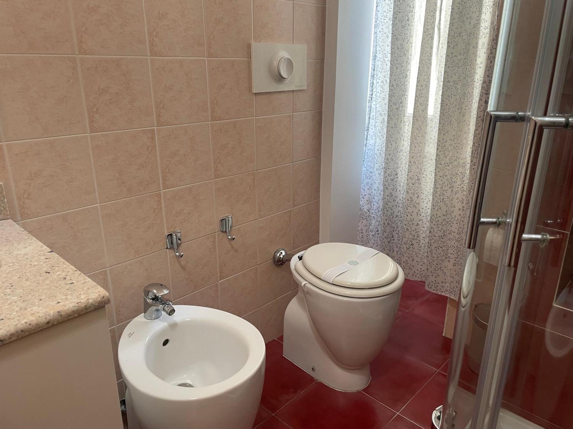 Umbria 60 Apartment Milan Bagian luar foto